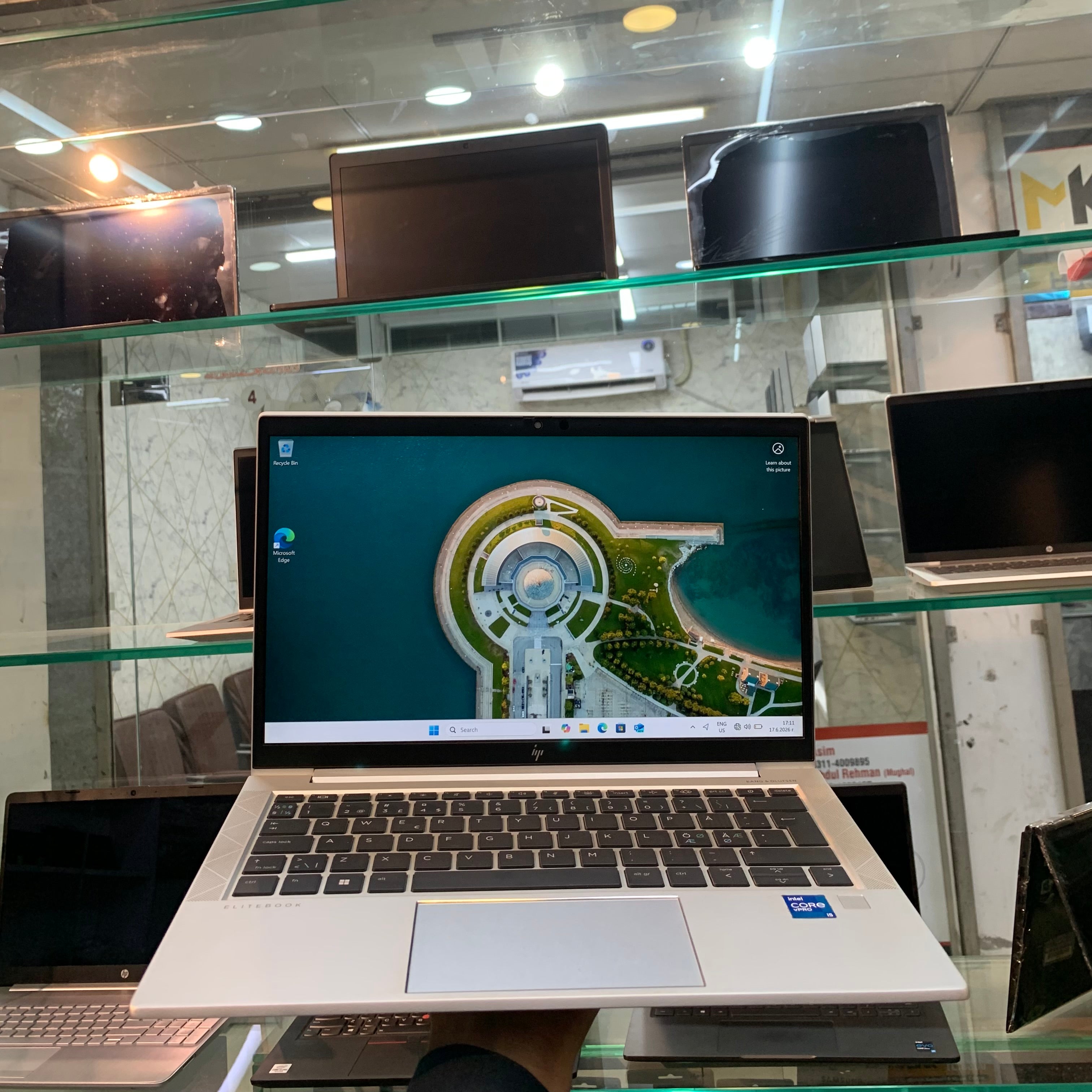 HP EliteBook 830 G8 | Intel Core i5-1135G7 11th Generation | 08GB DDR4 | 256GB NVMe SSD | 13" FHD IPS | Thunderbolt 4 | Wi-Fi 6