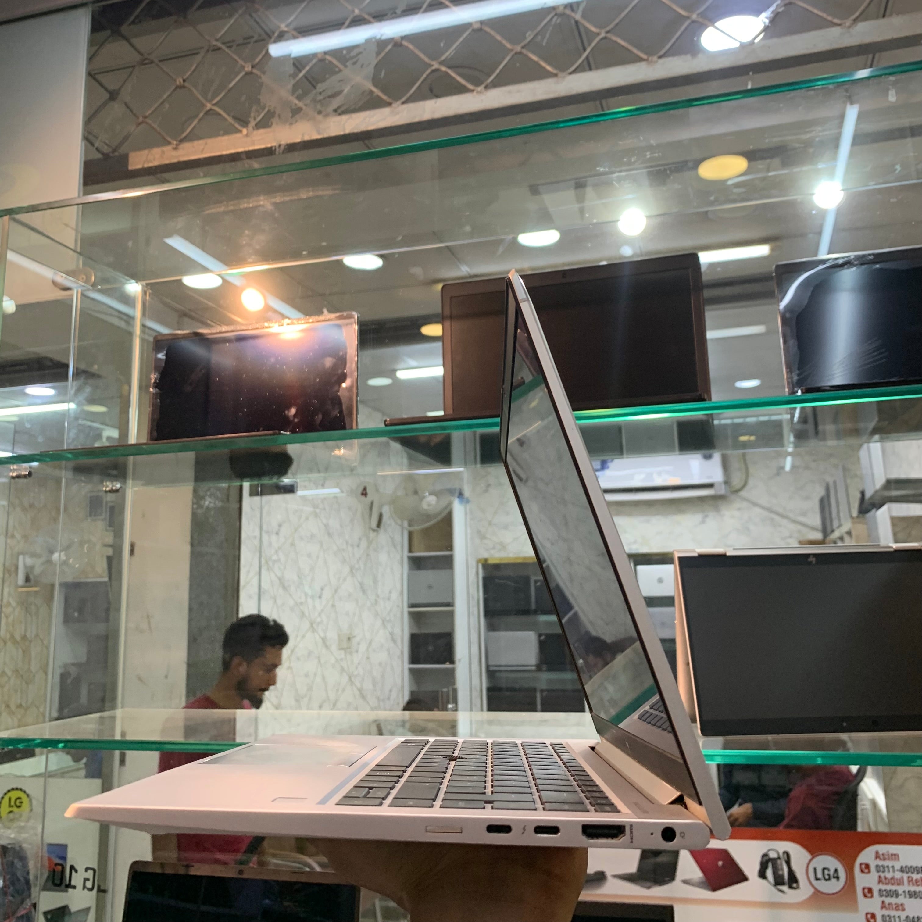 HP EliteBook 840 G7 | Intel Core i5-10210U 10th Generation | 08GB DDR4 | 256GB NVMe SSD | 14" FHD IPS | Thunderbolt 4 | Wi-Fi 6