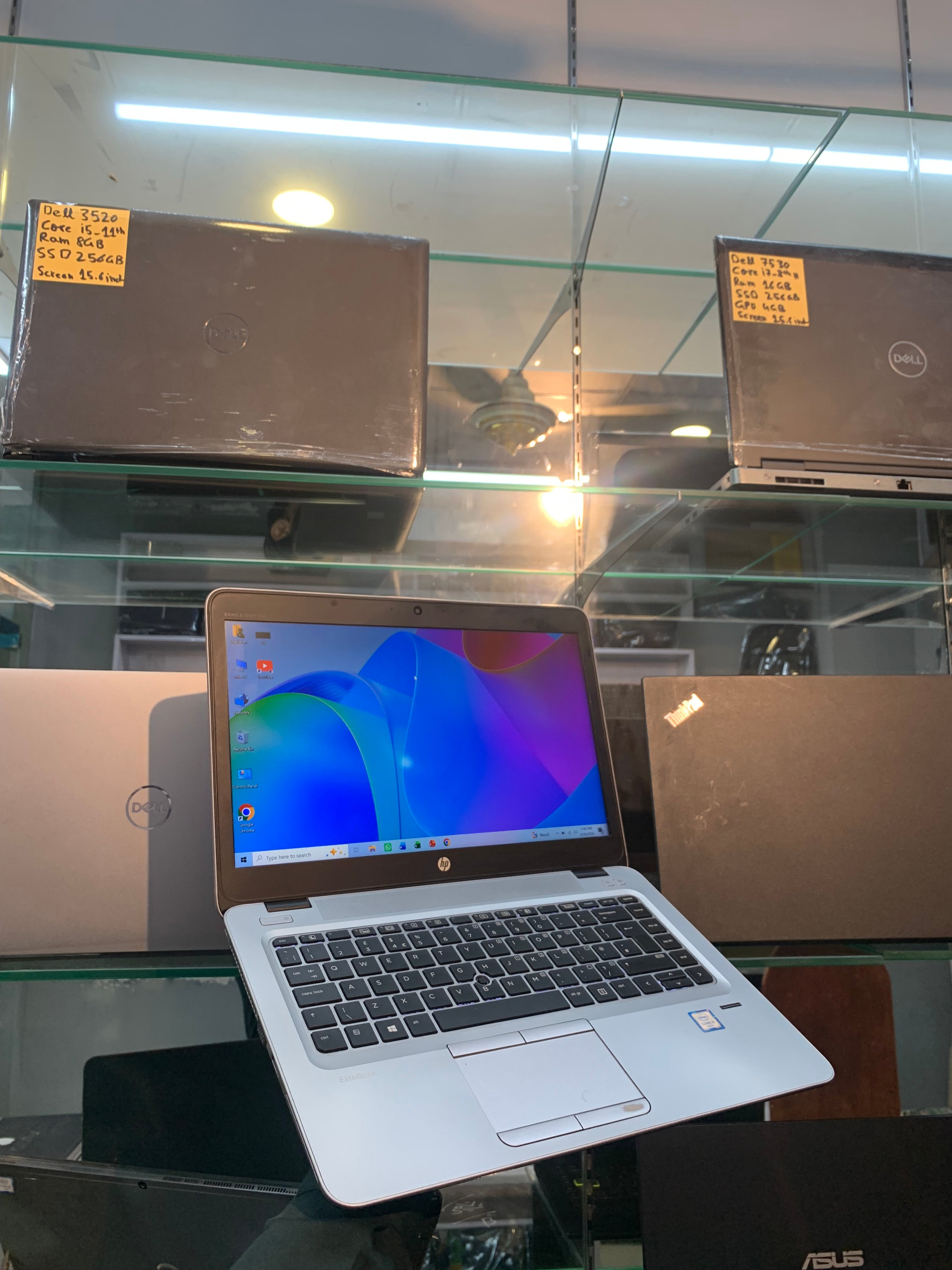 HP EliteBook 840 G4 | Intel Core i5-7200U 7th Generation | 08GB DDR4 | 256GB NVMe SSD | 14" FHD IPS | Thunderbolt 4 | Wi-Fi 6