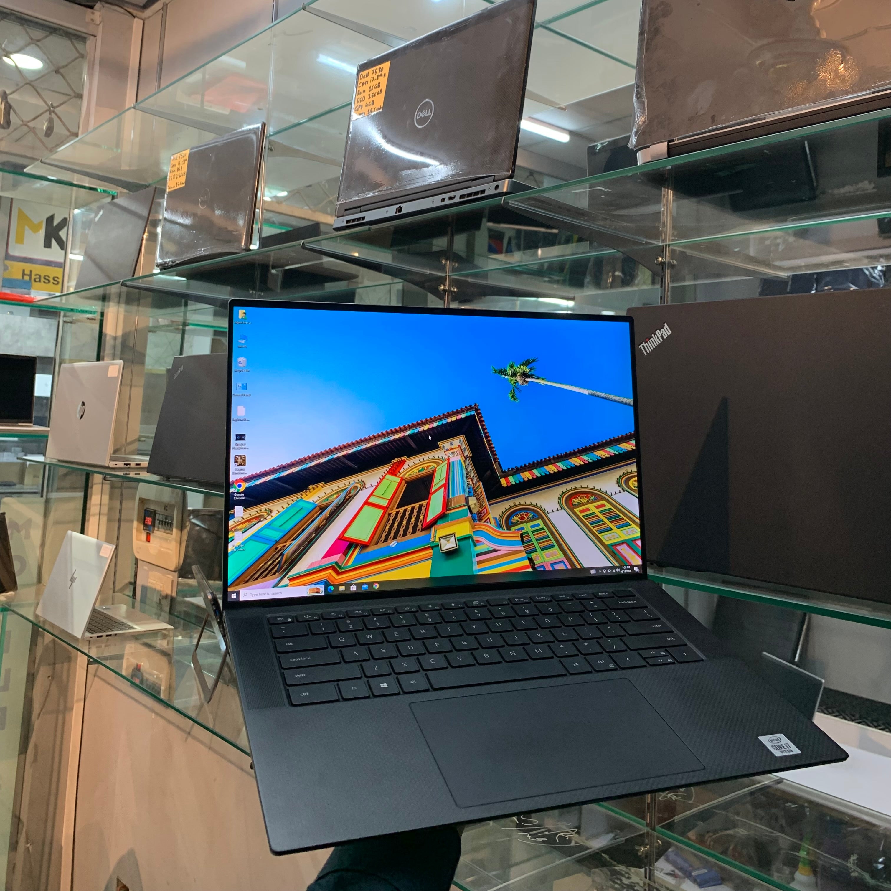 Dell Precision 5570 | Intel Core i7-12700H 12th Generation 2.3GHz 14-Core | 16GB DDR5 | 512GB NVMe SSD |NVIDIA RTX A4000 8GB | 15.6" FHD IPS Anti-Glare | Thunderbolt 4 | Backlit Keyboard