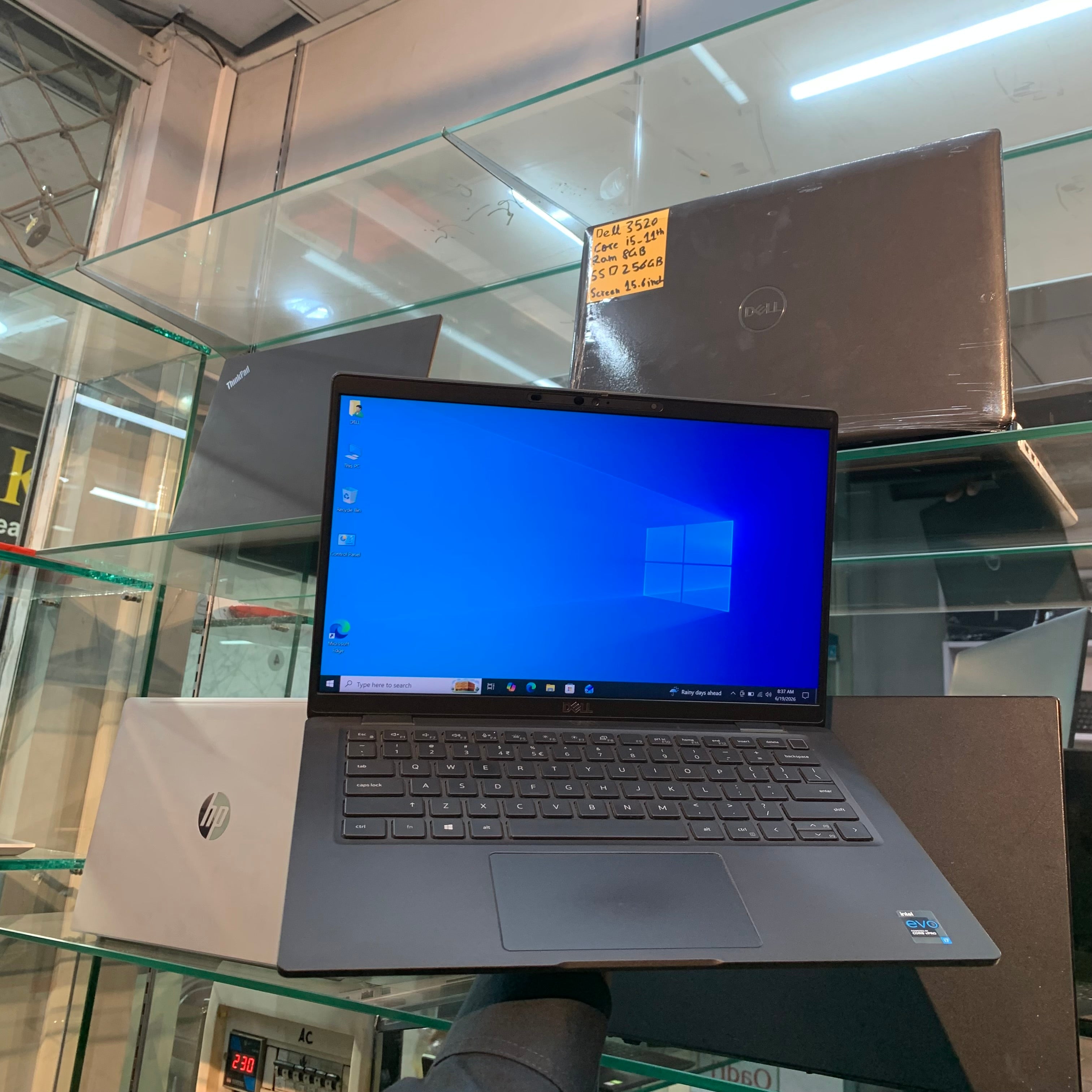 Dell Latitude 7410 | Intel Core i5-10210U 10th Generation 1.8GHz Quad-Core | 16GB DDR4 | 256GB NVMe SSD | 14" FHD IPS Anti-Glare | Thunderbolt 4 | Backlit Keyboard