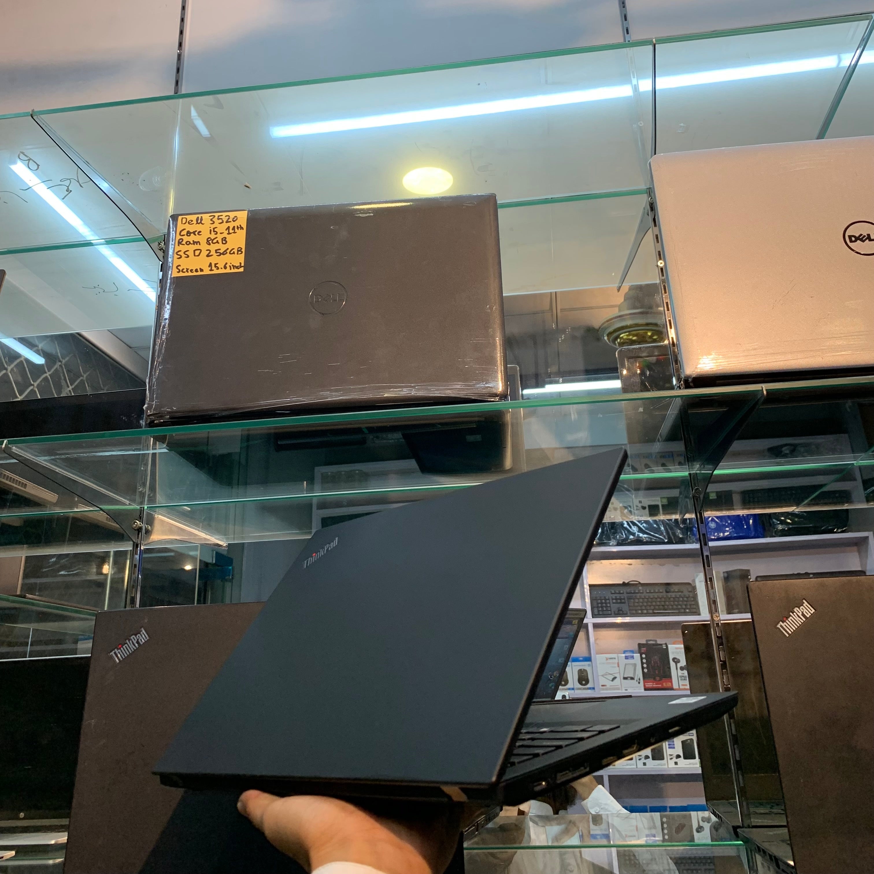 Lenovo ThinkPad T14 Gen 2 | Core i5 11th Gen | 08GB RAM | 256GB NVMe SSD | 14" FHD FPS |