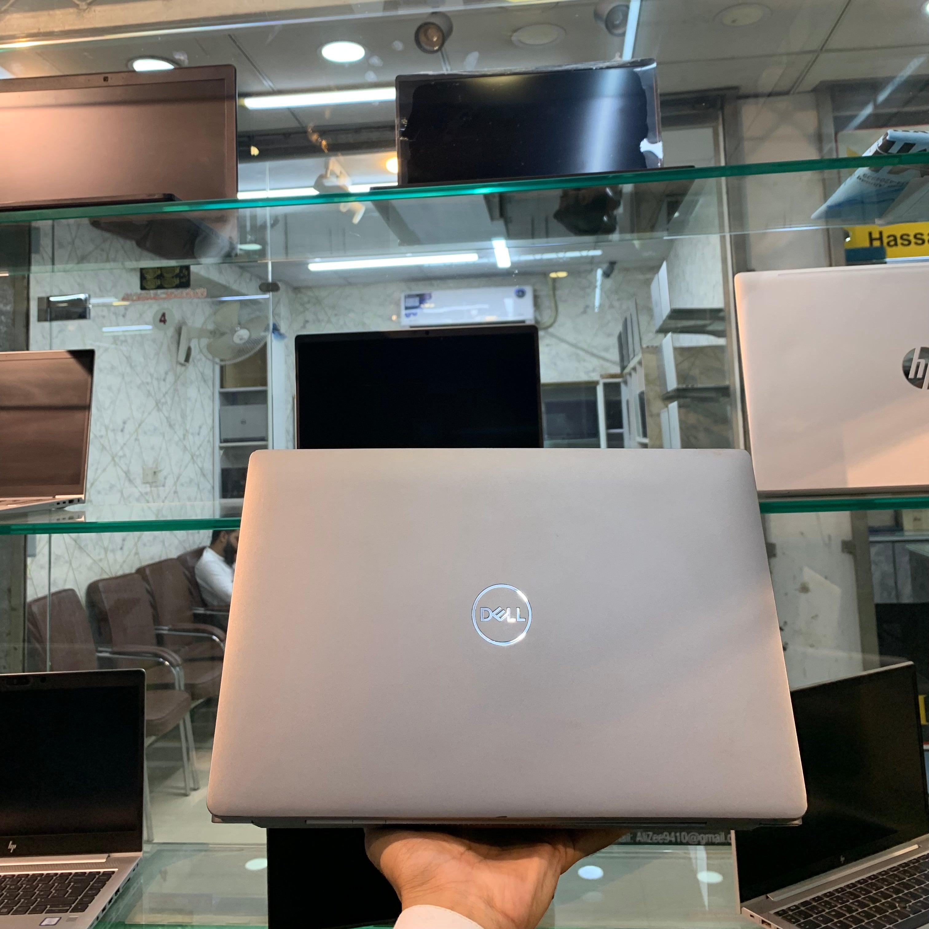 Dell Latitude 5420 | Intel Core i7-1185G7 11th Generation 3.0GHz Quad-Core | 08GB DDR4 | 256GB NVMe SSD | 14" FHD IPS Anti-Glare | Thunderbolt 4 | Backlit Keyboard