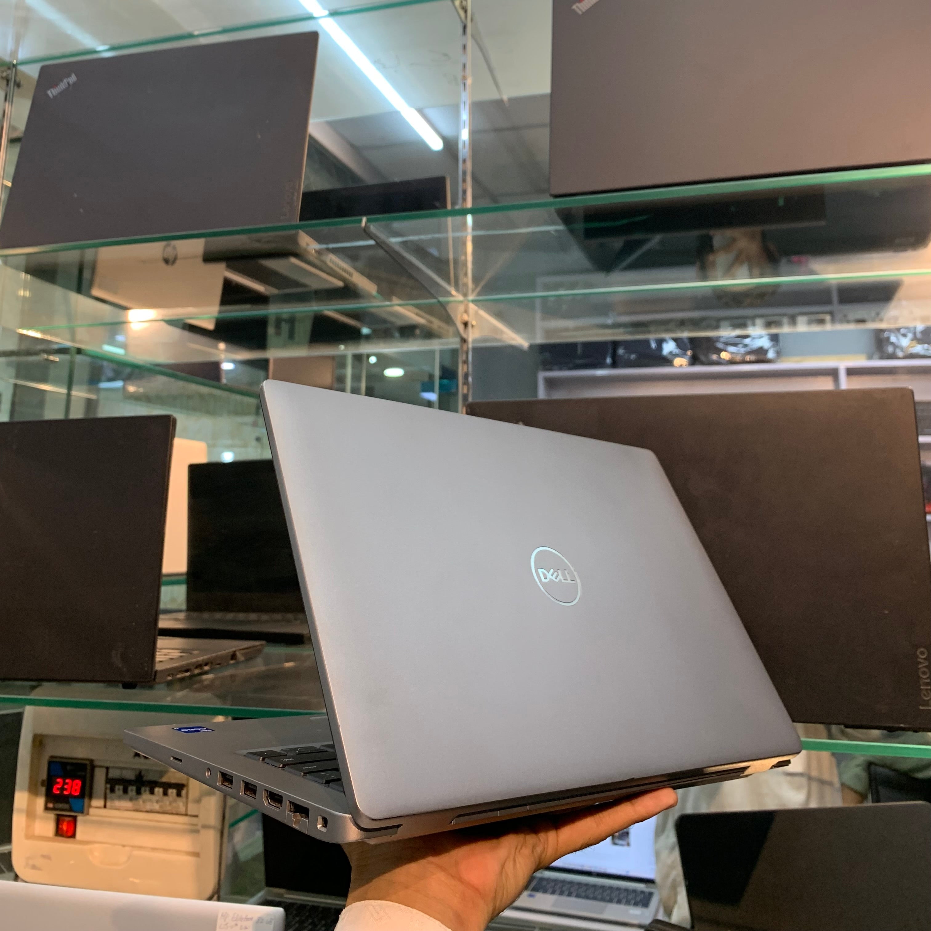 Dell Latitude 5320 | Intel Core i5-1135G7 11th Generation 2.6GHz Quad-Core | 08GB DDR4 | 256GB NVMe SSD | 13" FHD IPS Anti-Glare | Thunderbolt 4 | Backlit Keyboard