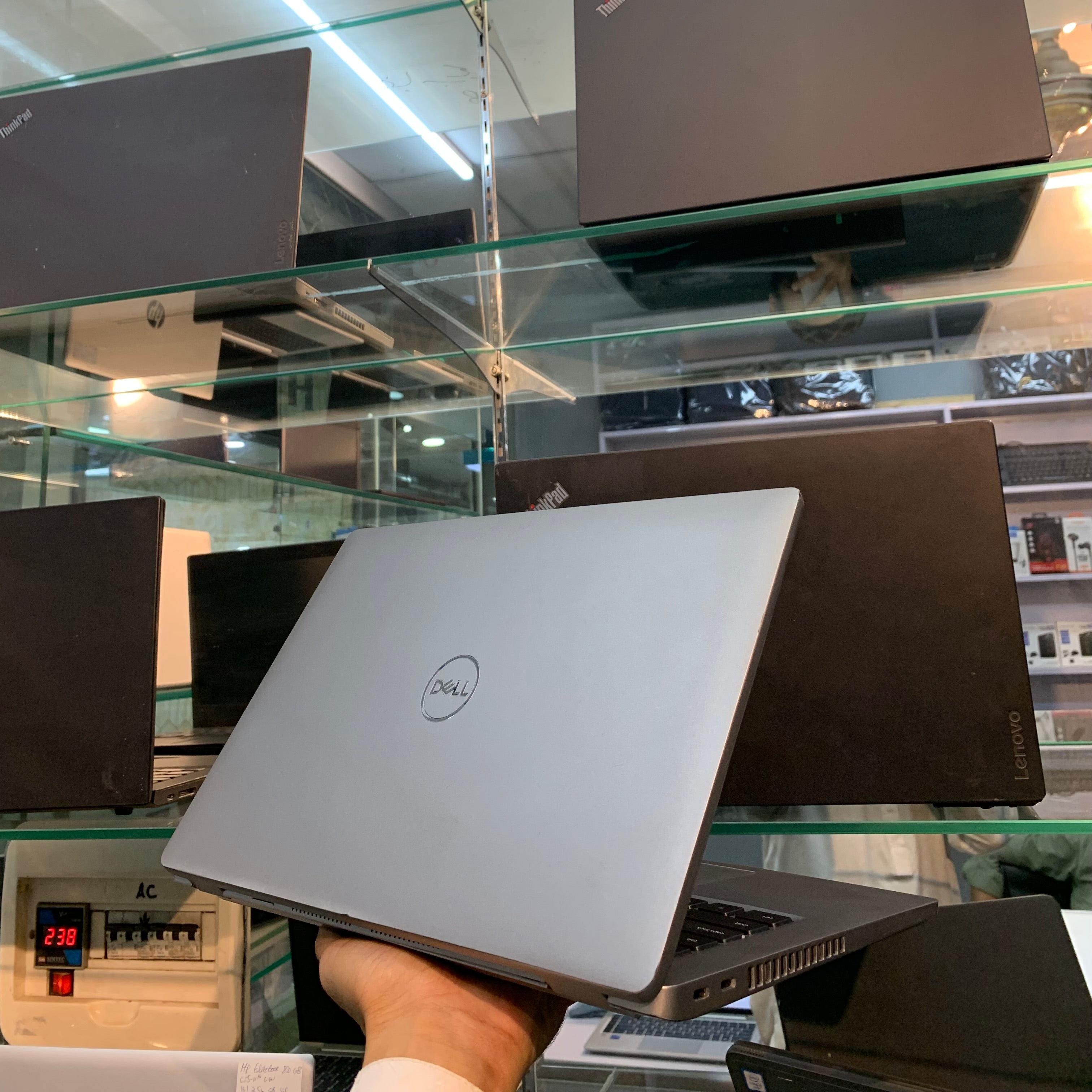 Dell Latitude 5320 | Intel Core i5-1135G7 11th Generation 2.6GHz Quad-Core | 08GB DDR4 | 256GB NVMe SSD | 13" FHD IPS Anti-Glare | Thunderbolt 4 | Backlit Keyboard