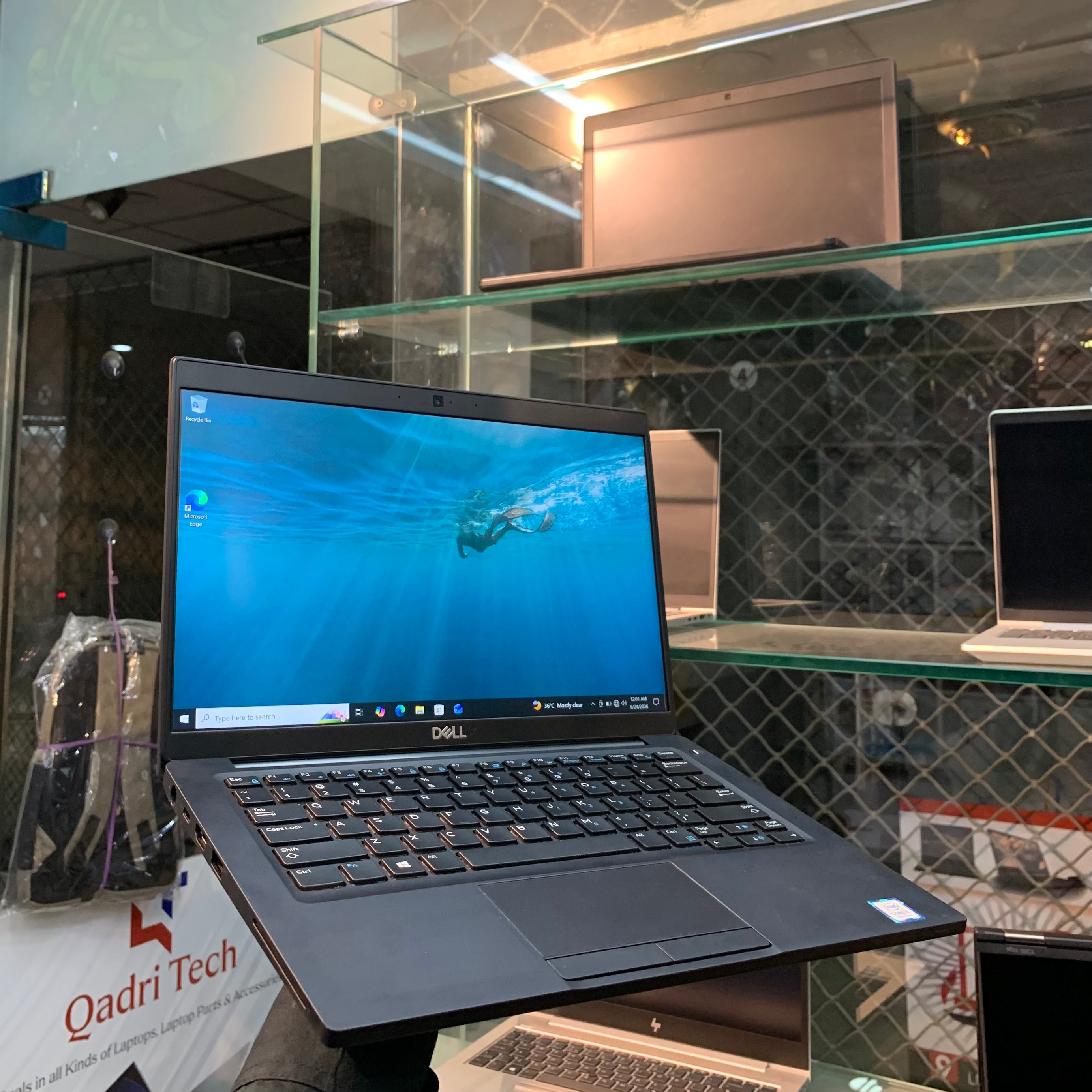 Dell Latitude 7490 | Intel Core i7-8650U 8th Generation 1.9GHz Quad-Core | 08GB DDR4 | 256GB NVMe SSD | 14" FHD IPS Anti-Glare | Thunderbolt 4 | Backlit Keyboard