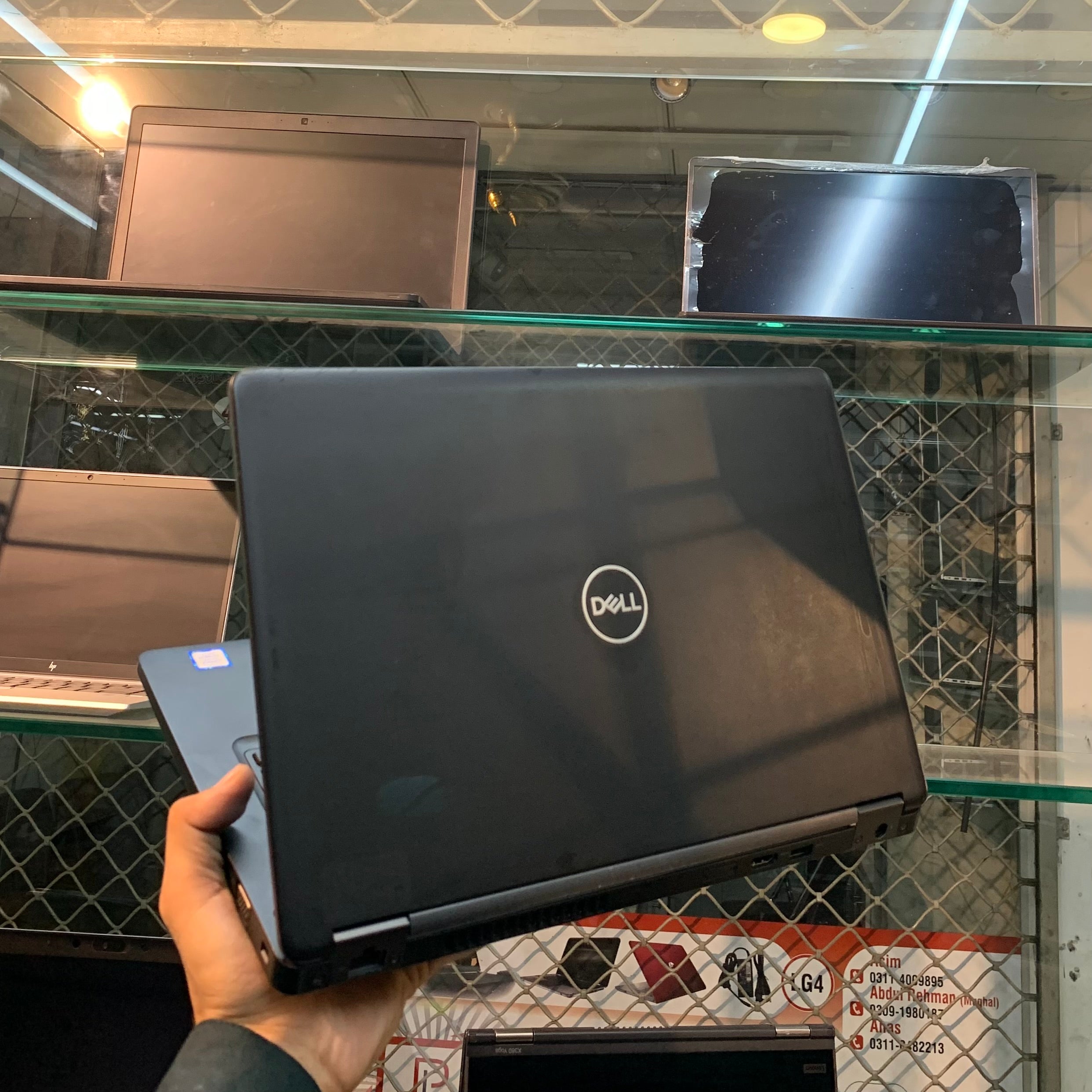 Dell Latitude 5490 | Intel Core i7-8650U 8th Generation 1.9GHz Quad-Core | 08GB DDR4 | 256GB NVMe SSD | 14" FHD IPS Anti-Glare | Thunderbolt 4 | Backlit Keyboard