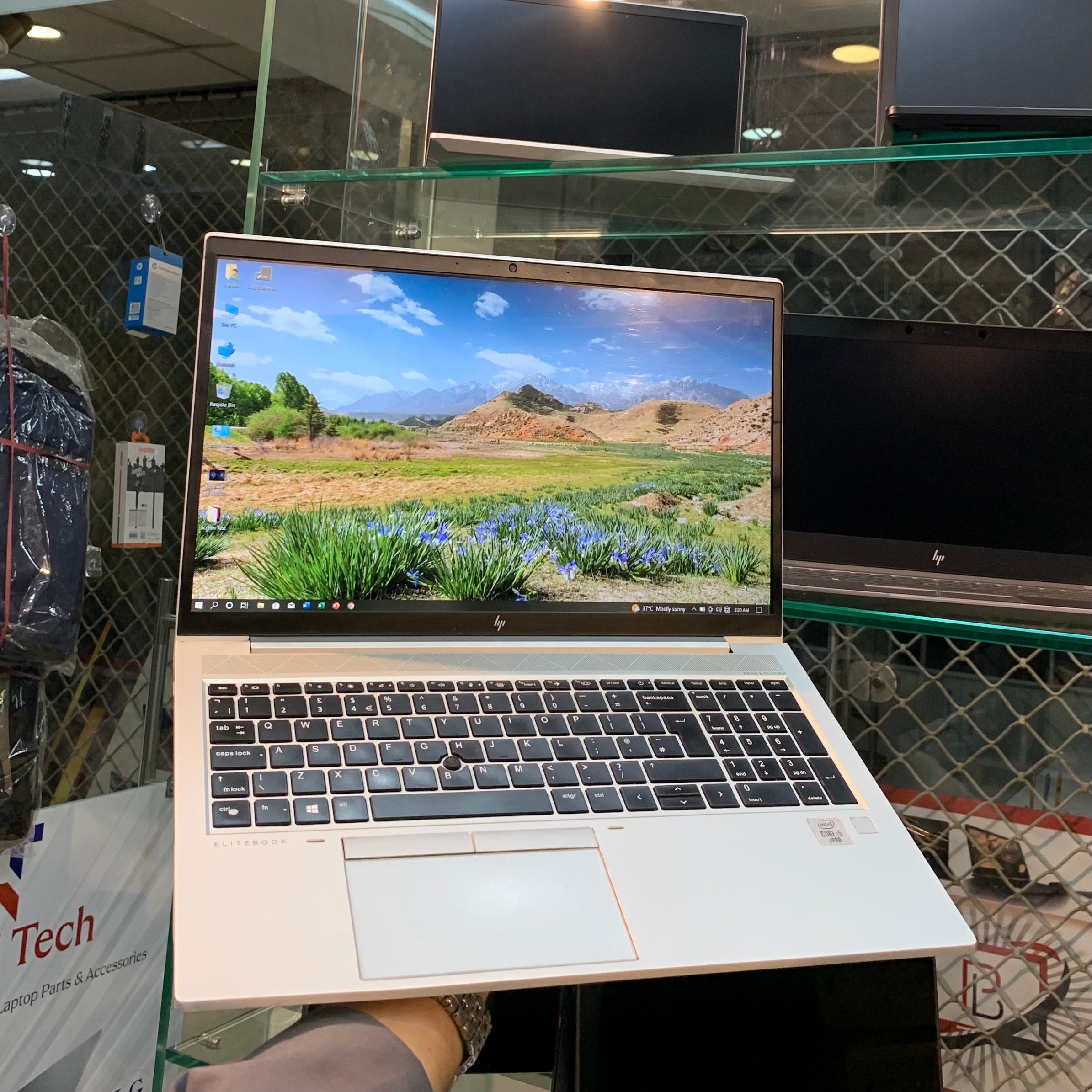 HP EliteBook 850 G8 | Intel Core i7-1185G7 11th Generation | 16GB DDR4 | 256GB NVMe SSD | 15.6" FHD IPS | Thunderbolt 4 | Wi-Fi 6