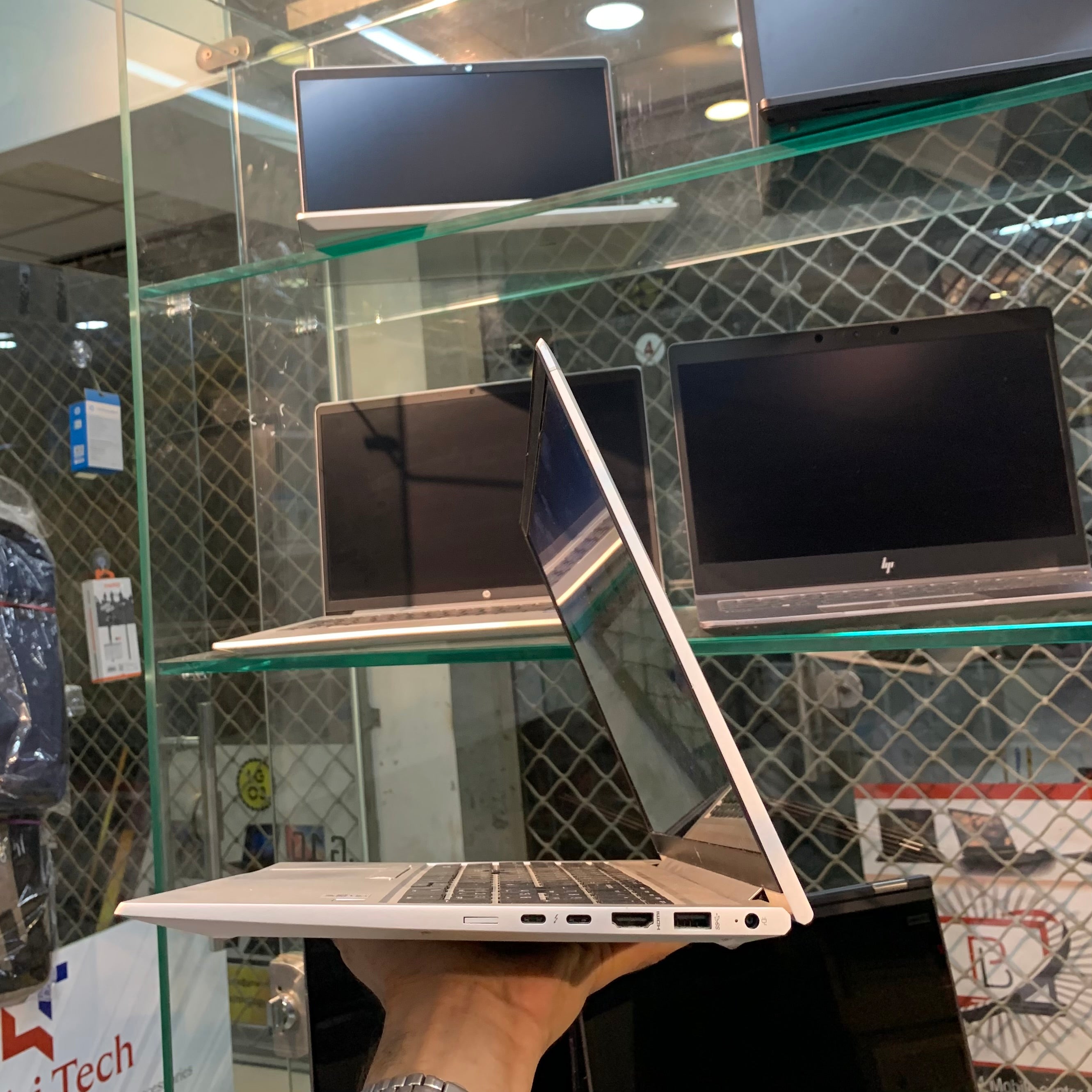 HP EliteBook 850 G8 | Intel Core i7-1185G7 11th Generation | 16GB DDR4 | 256GB NVMe SSD | 15.6" FHD IPS | Thunderbolt 4 | Wi-Fi 6