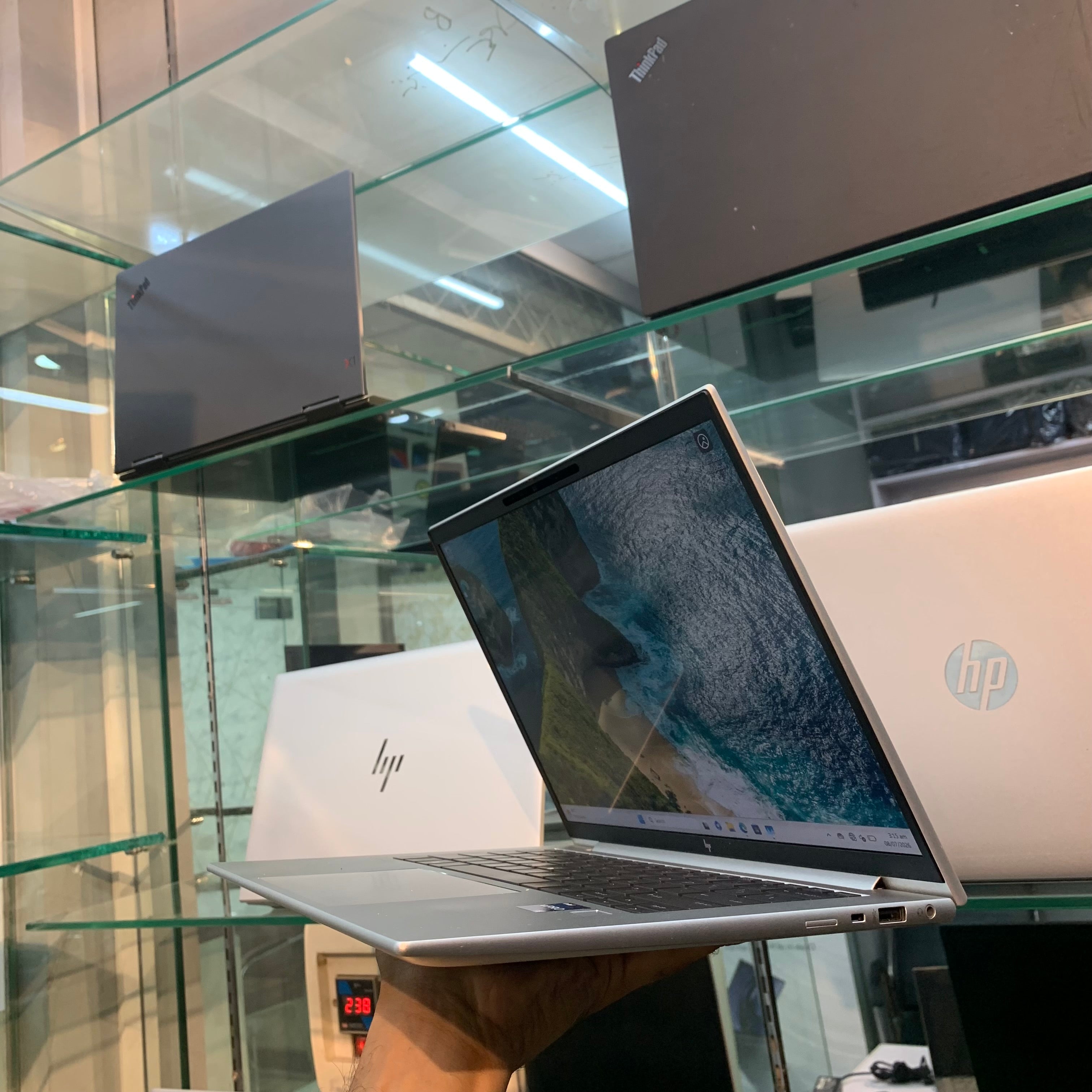 HP EliteBook 840 G9 | Intel Core i7-1255U 12th Generation | 16GB DDR5 | 256GB NVMe SSD | 14" FHD IPS | Thunderbolt 4 | Wi-Fi 6
