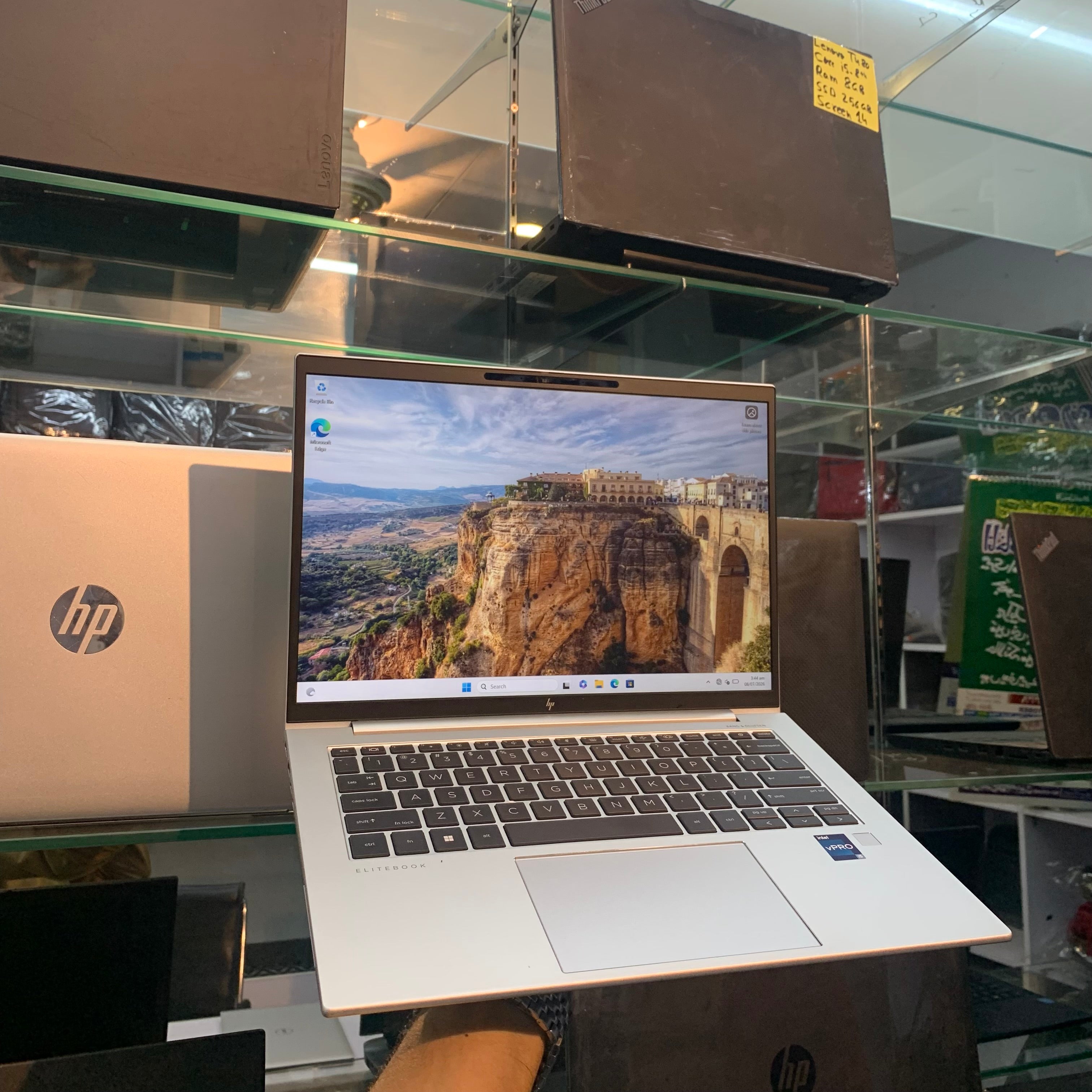 HP EliteBook 840 G9 | Intel Core i5-1240P 12th Generation | 16GB DDR5 | 256GB NVMe SSD | 14" FHD IPS | Thunderbolt 4 | Wi-Fi 6