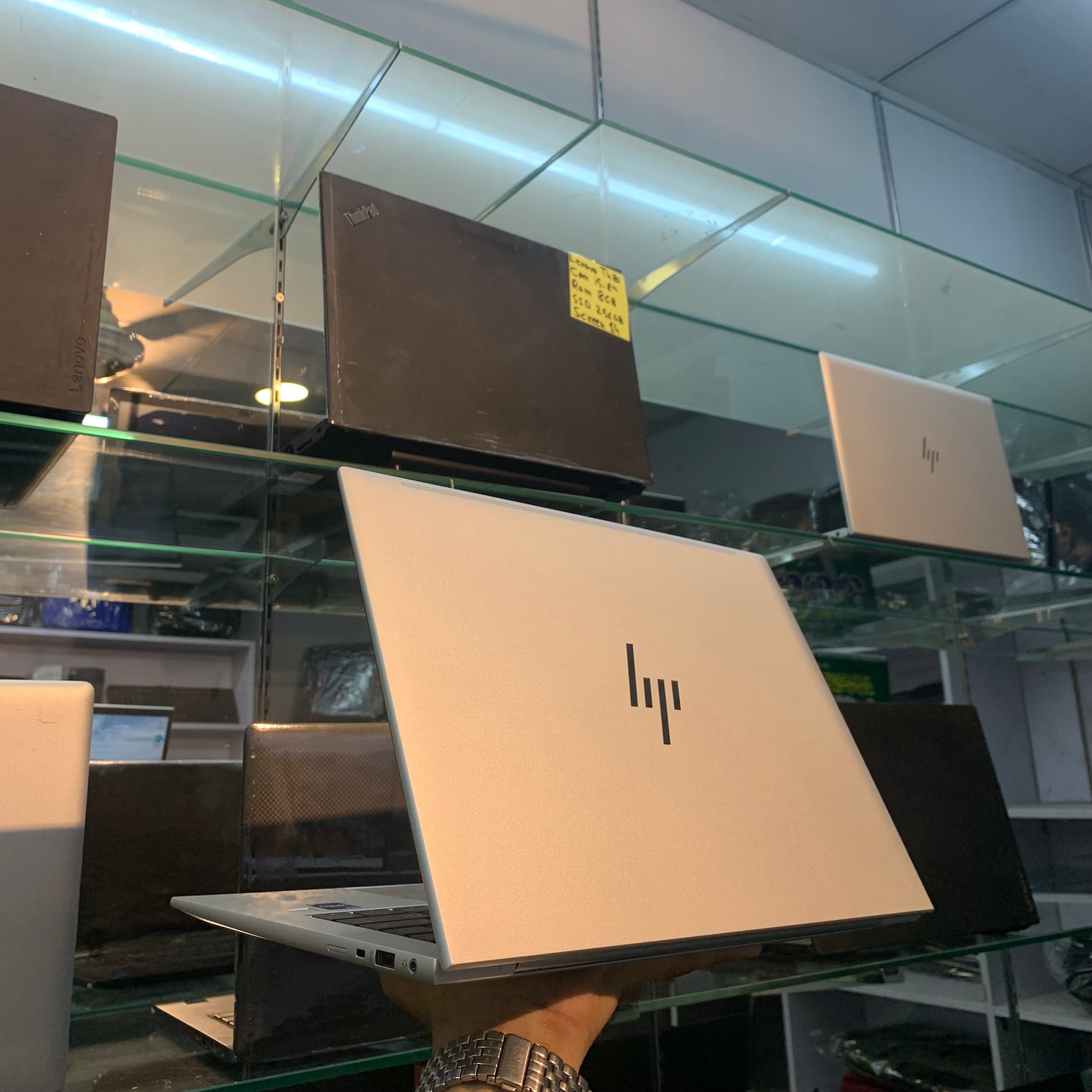 HP EliteBook 840 G9 | Intel Core i5-1240P 12th Generation | 16GB DDR5 | 256GB NVMe SSD | 14" FHD IPS | Thunderbolt 4 | Wi-Fi 6